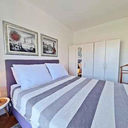 Star Apartment *